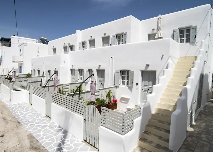 Porto Naoussa (Adults Only)