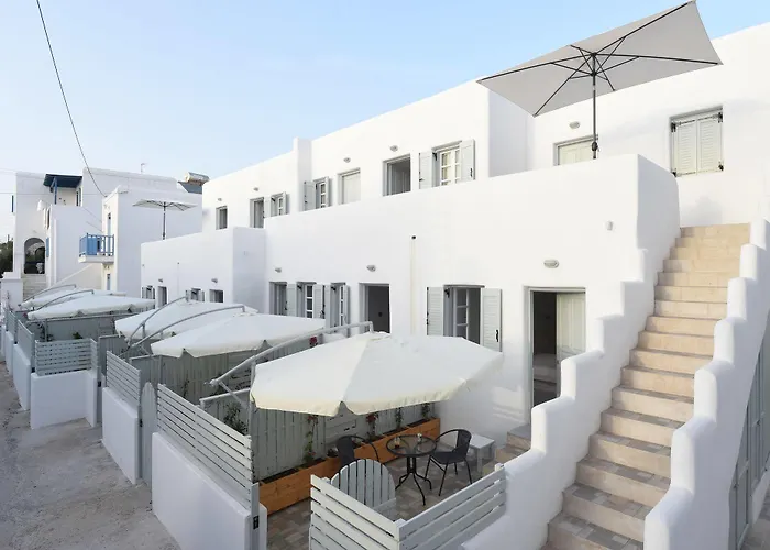 Porto Naoussa (Adults Only)
